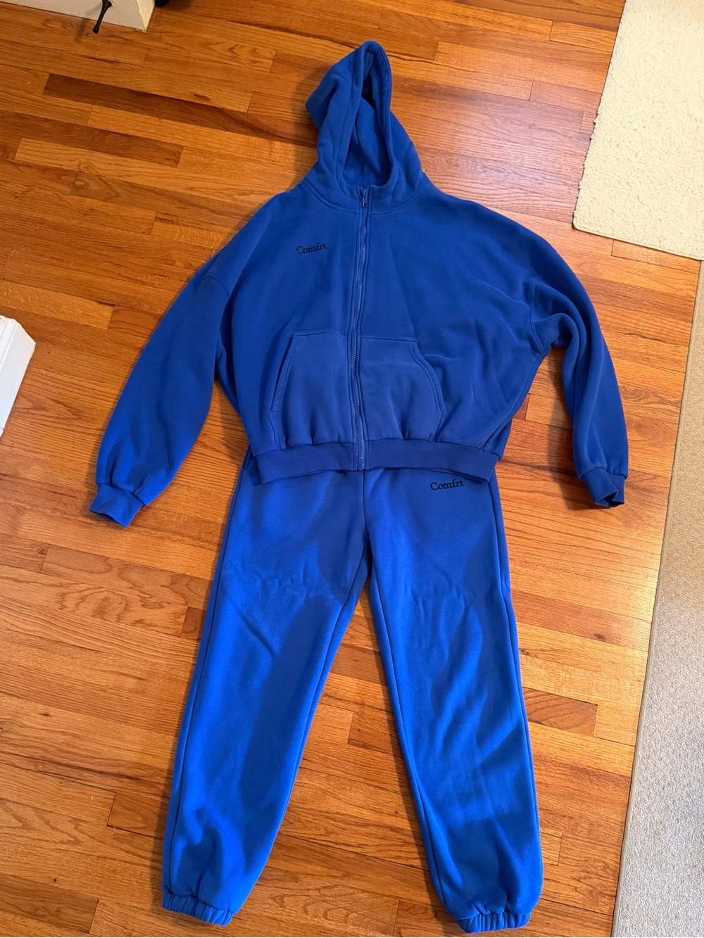Comfrt Cloud Zip Hoodie & Jogger Set (Top Size Small / Pants Size Medium)